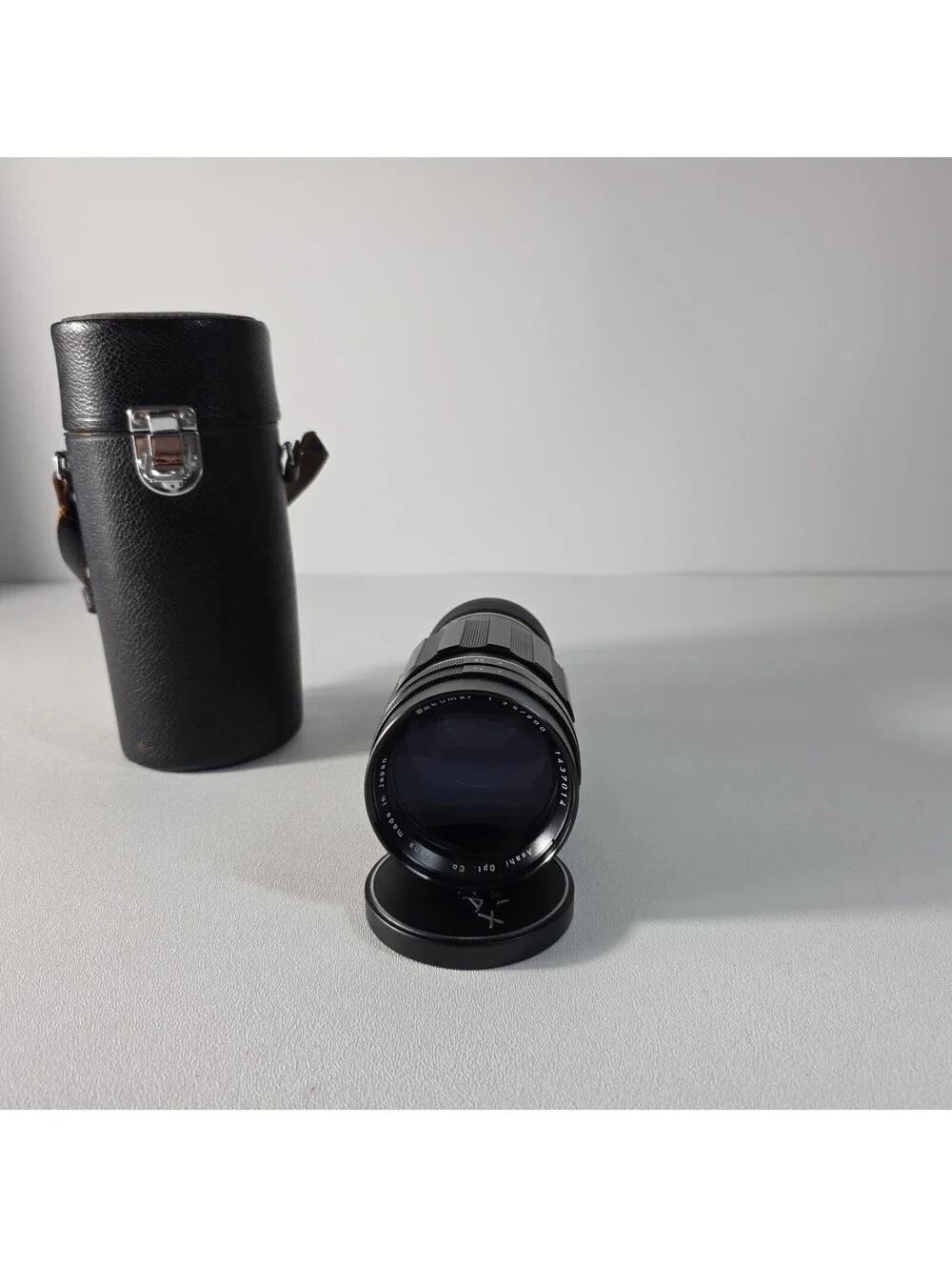 Pentax Takumar 200mm f/3.5 Lens M42 Mount W/Case